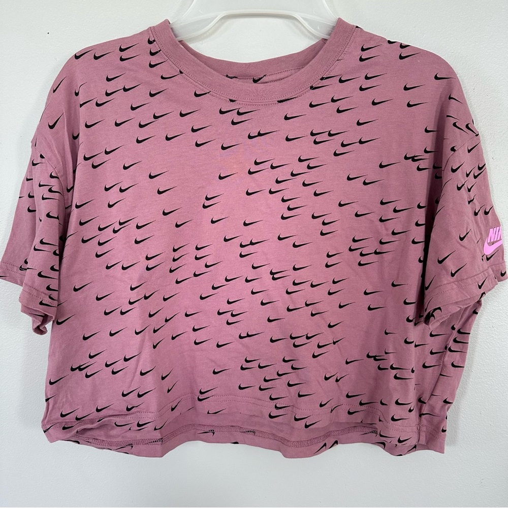 Nike crop tee size L in good condition